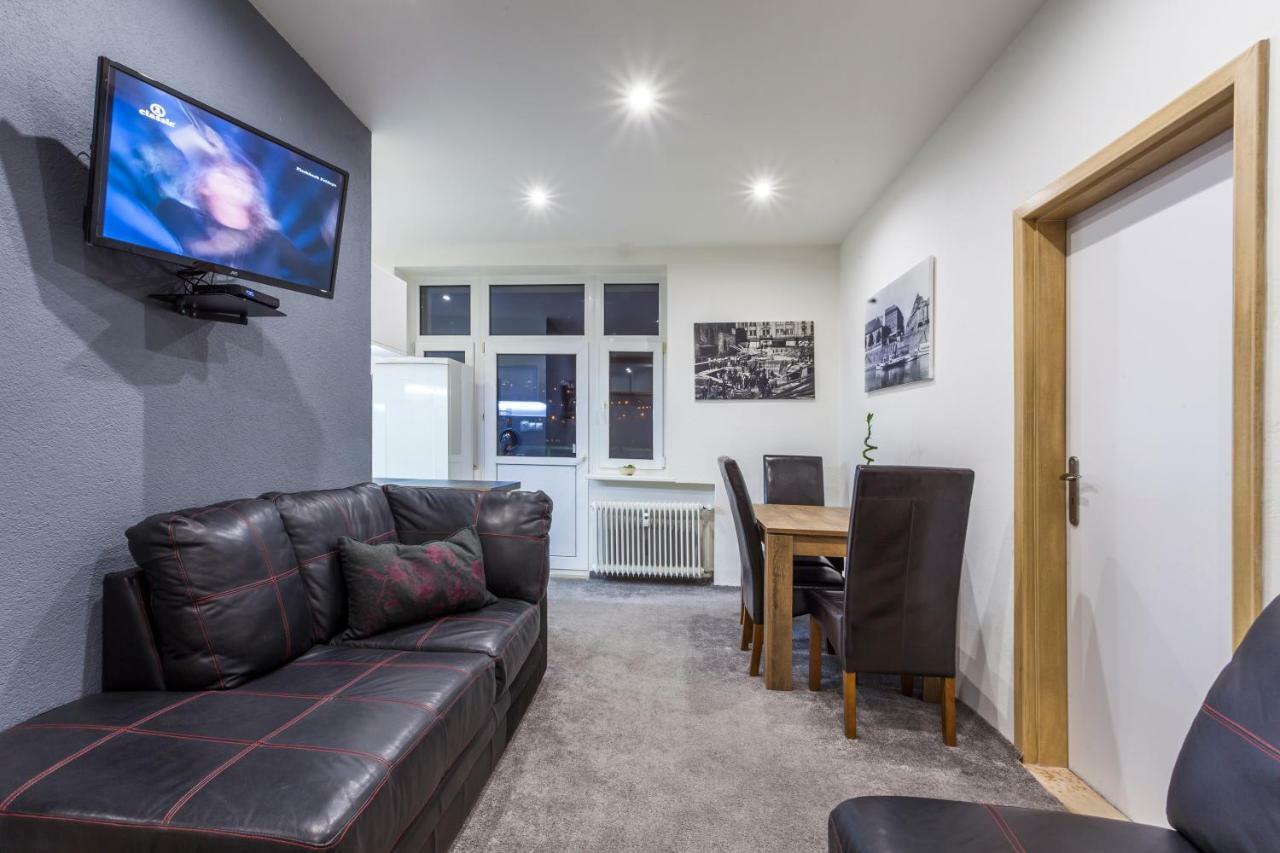 Air-conditioned Sancova - Old Town Apartment *