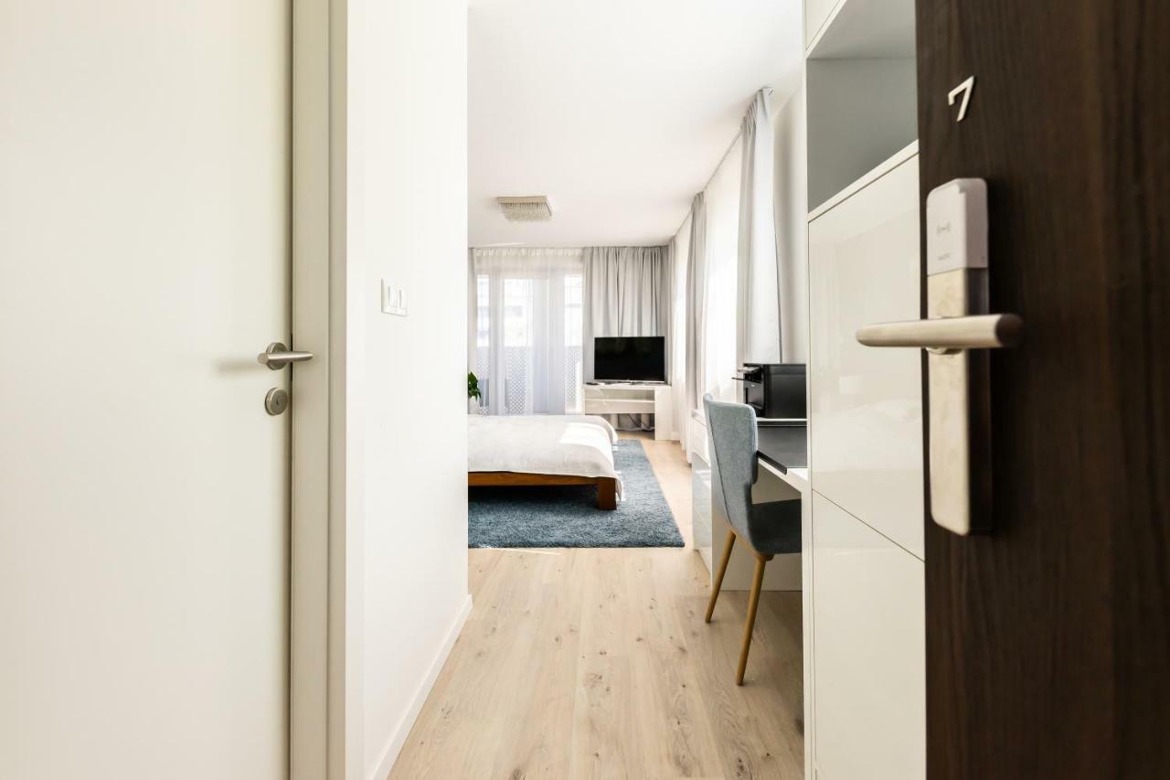 Than 3* Bratislava