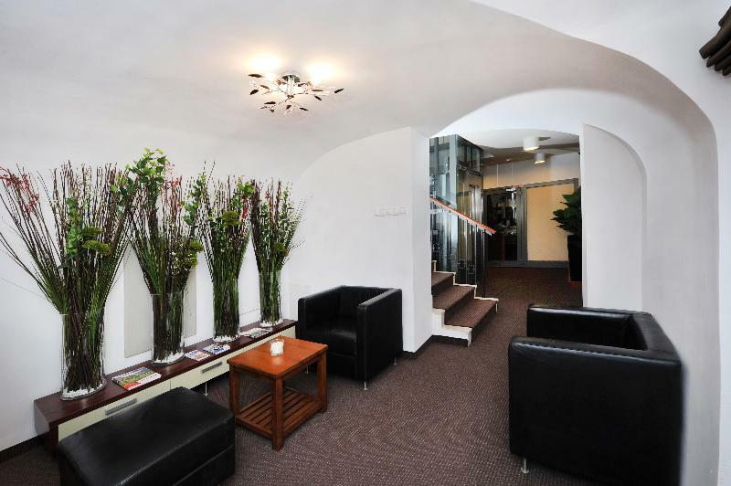 Beigli & Garden 3*