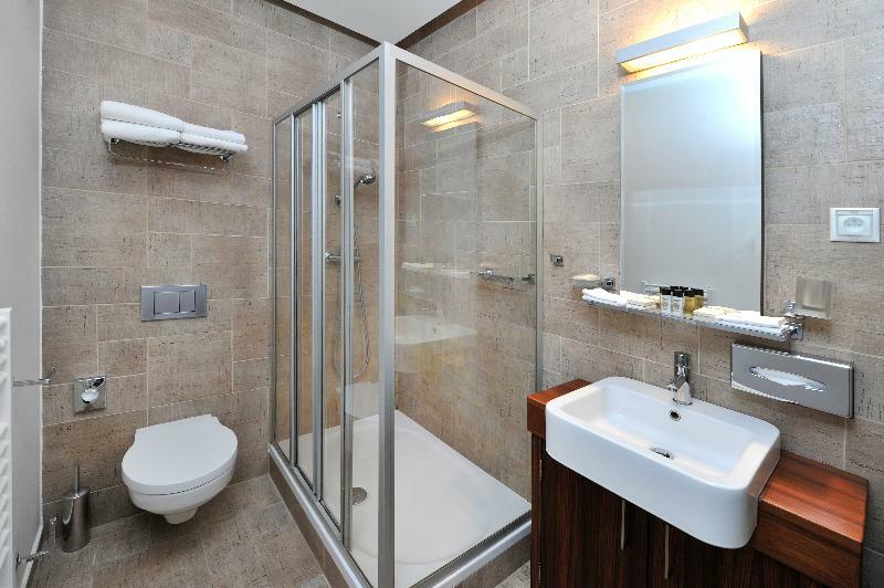 Beigli & Garden 3*