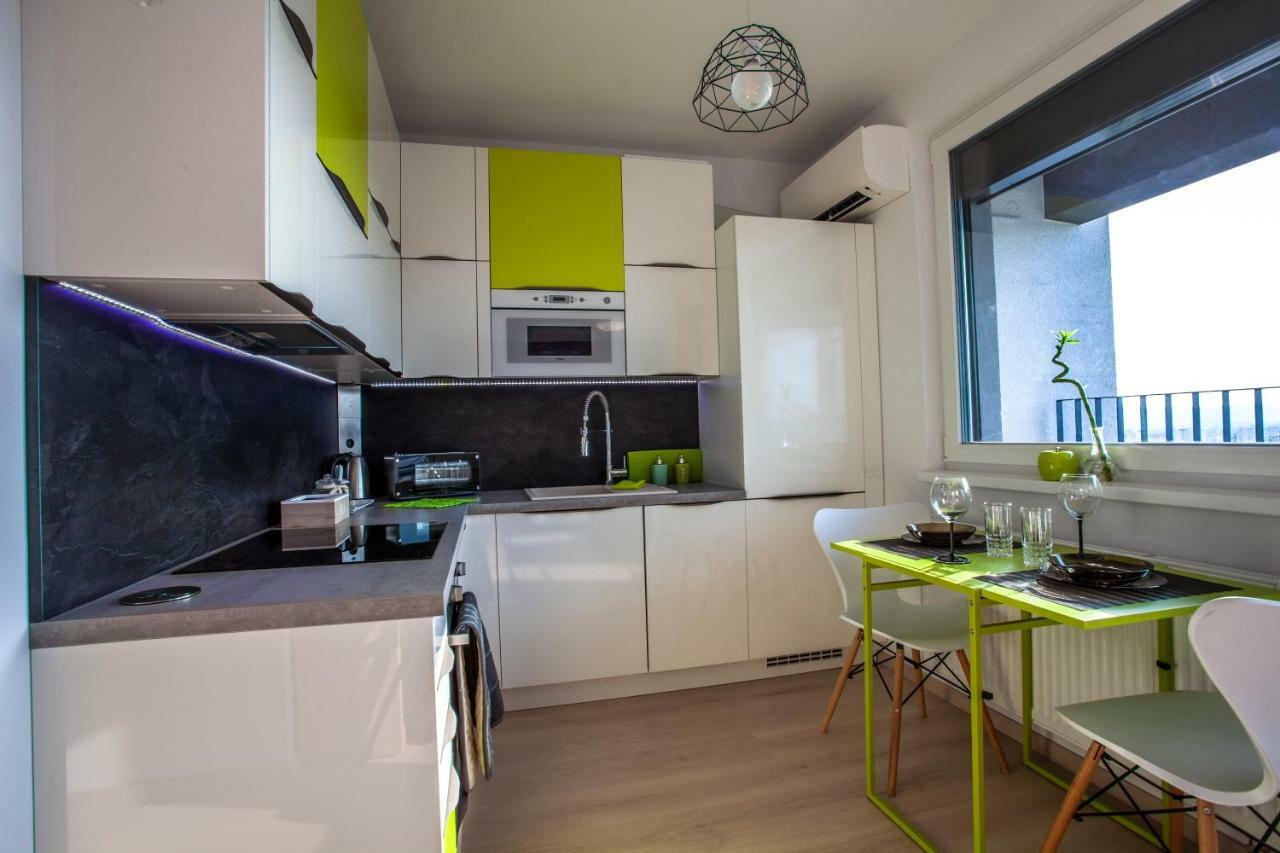 Air-conditioned View 24h Check-in Apartment *