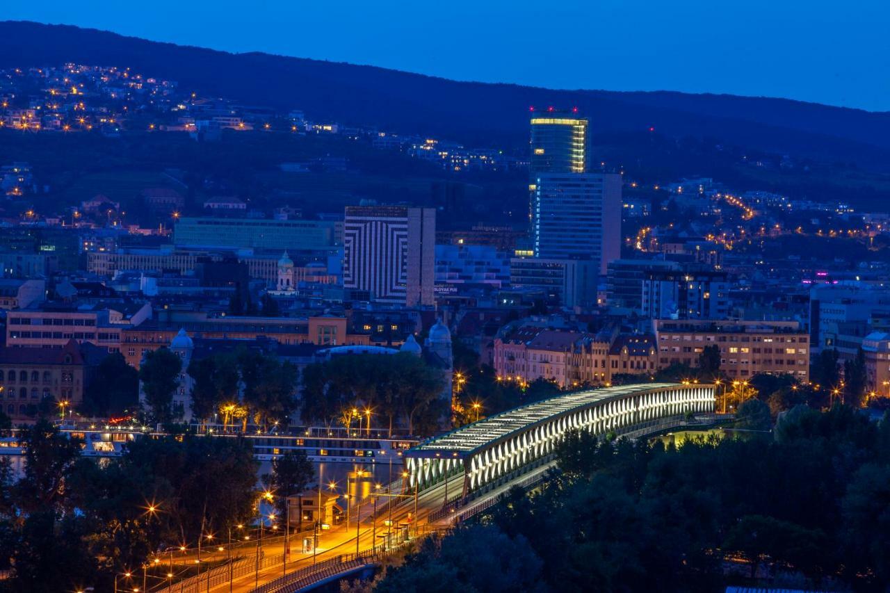 Air-conditioned View 24h Check-in Apartment Bratislava