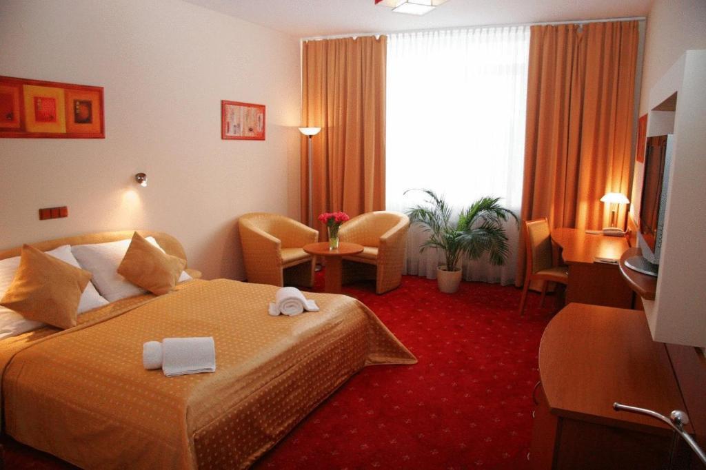 Hotel Medium 4*