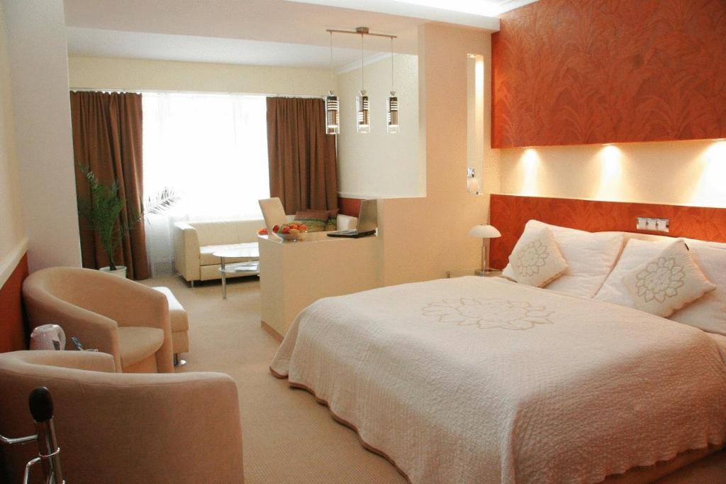 Medium Hotel 4*