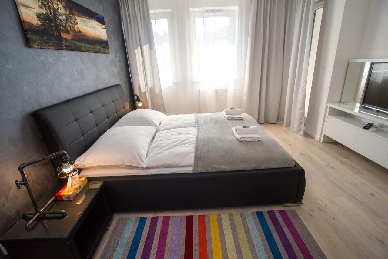 Than 3* Bratislava