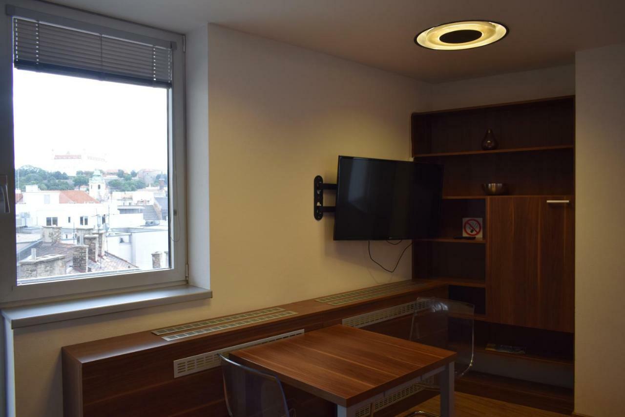 Apartment 22nd Uprising Square