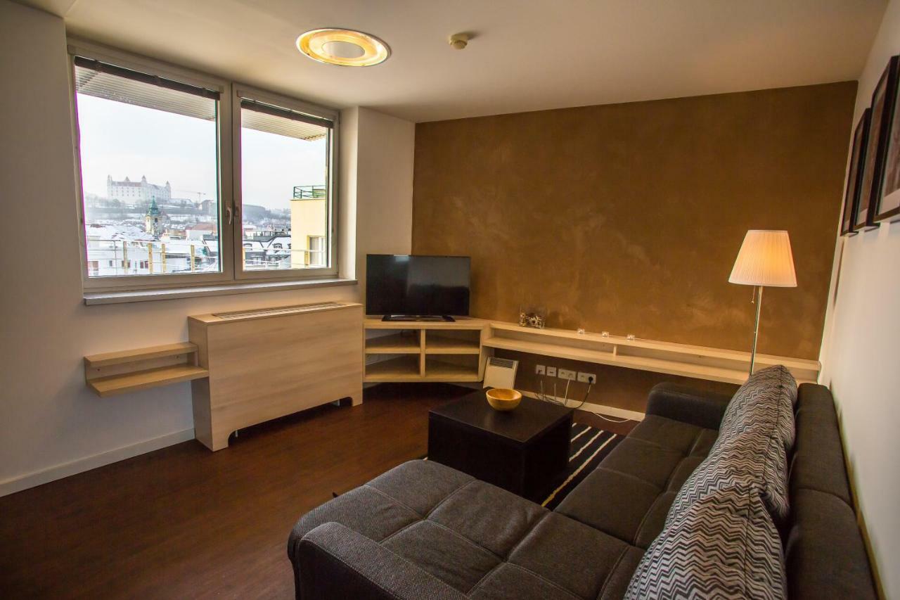 Apartment 22nd Uprising Square