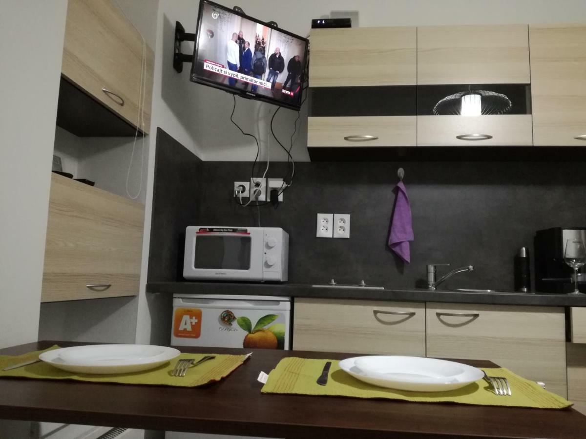 Studio12 Apartment *