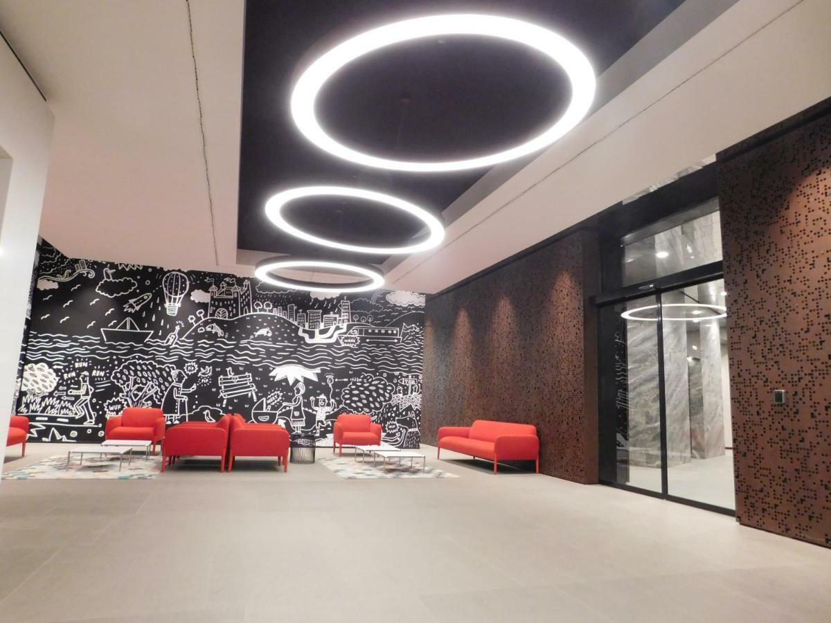 Panorama - Spacious Near Eurovea Apartment