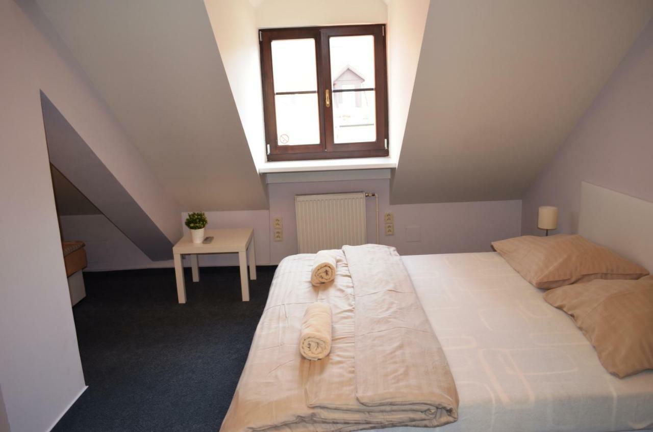 Apartment Manderla Bratislava *