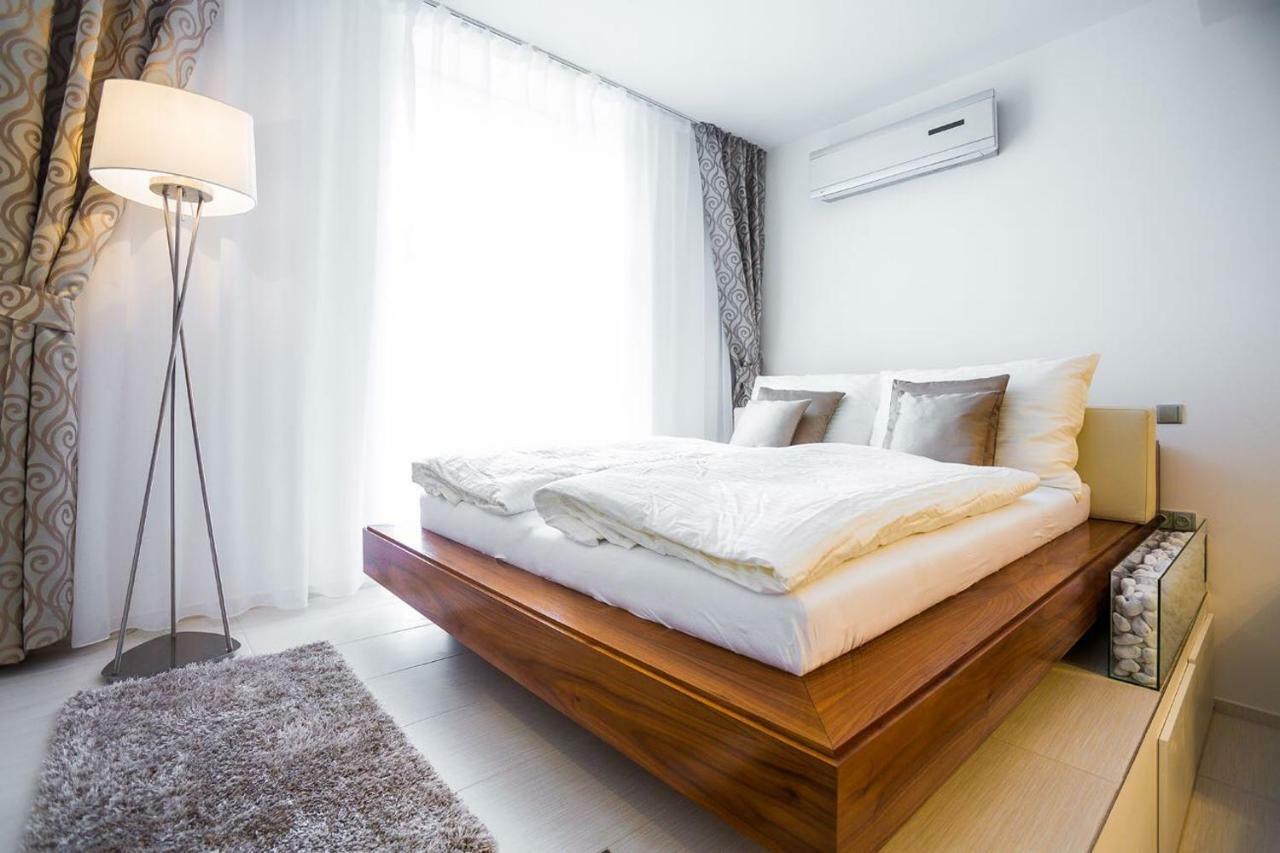Above The Historical Roofs Apartment