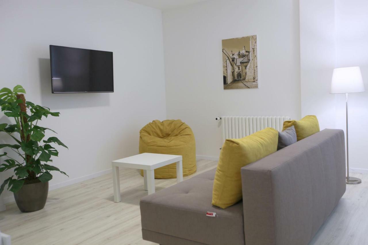 Center Place Apartment