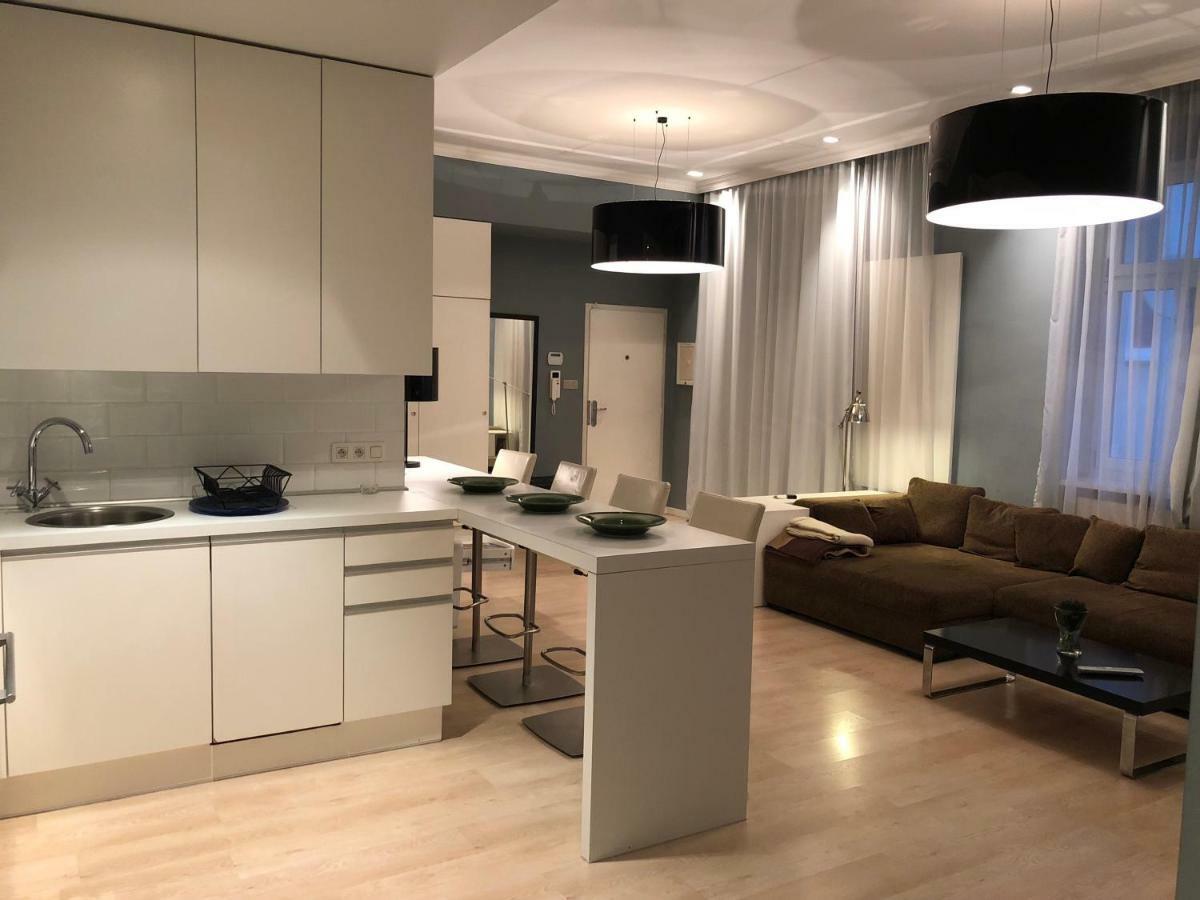 Sarge Aparment Apartment
