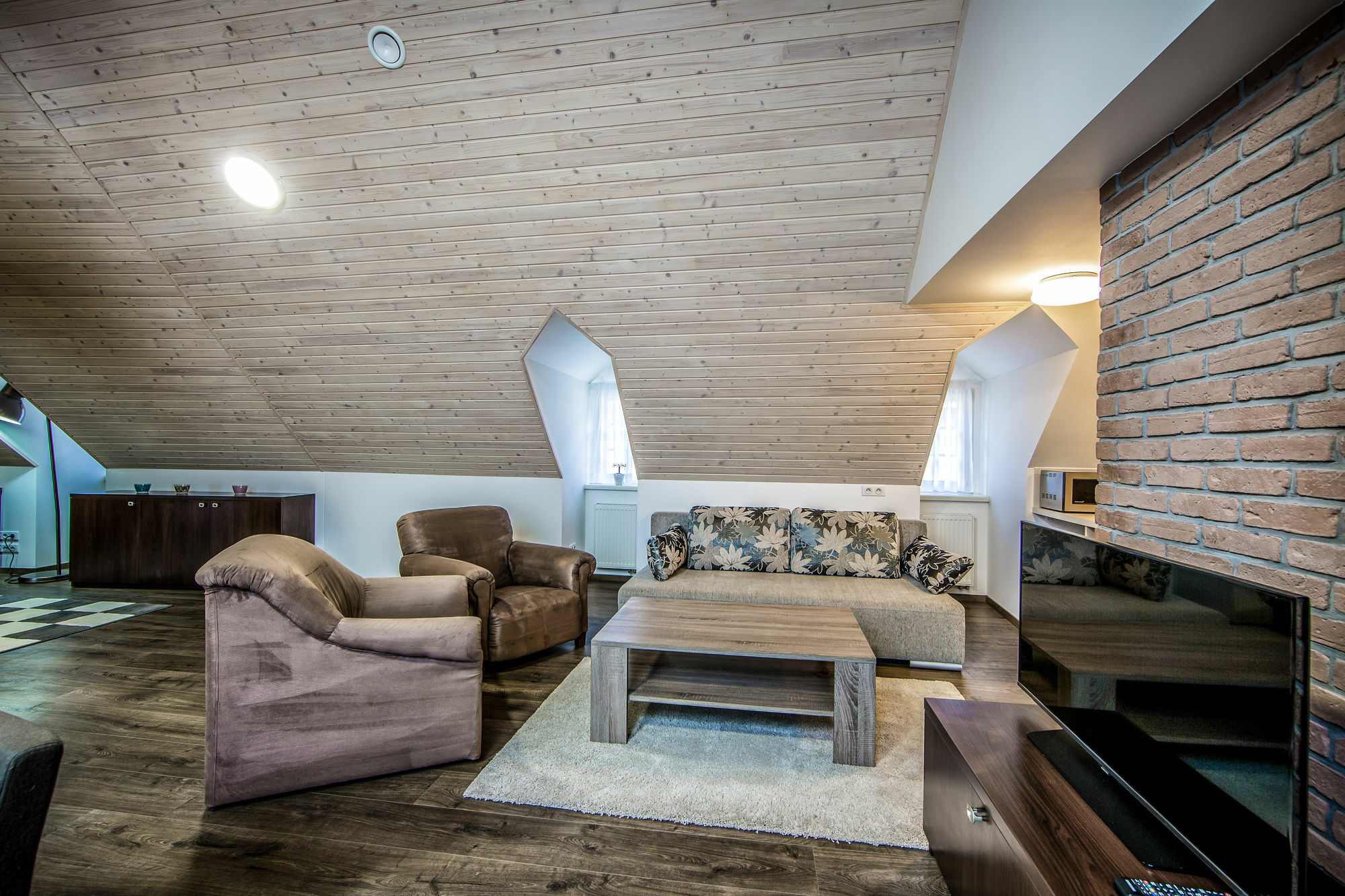 Aplend City Bastova 1 * Bratislava