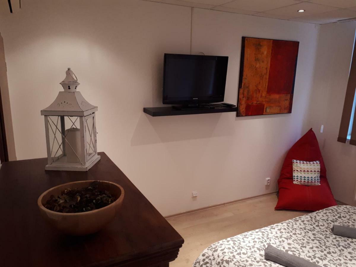 Apartment Utulny V 6 Bratislava