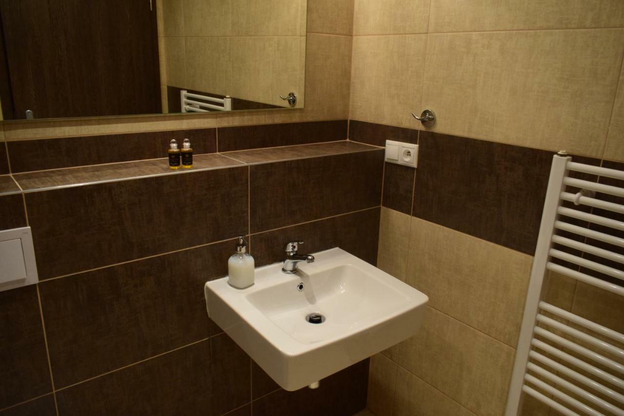 22nd Uprising Square Apartment