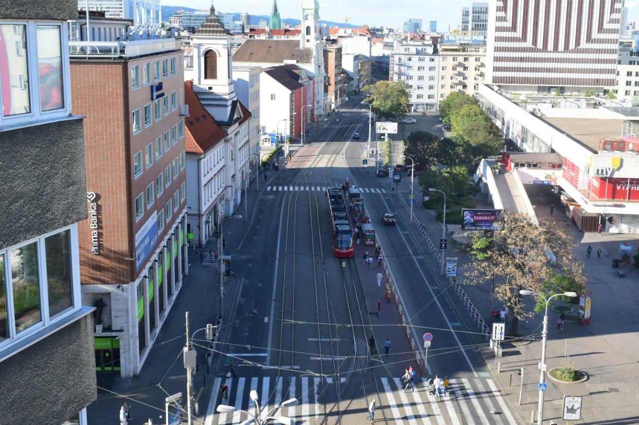 22nd Uprising Square Apartment Bratislava