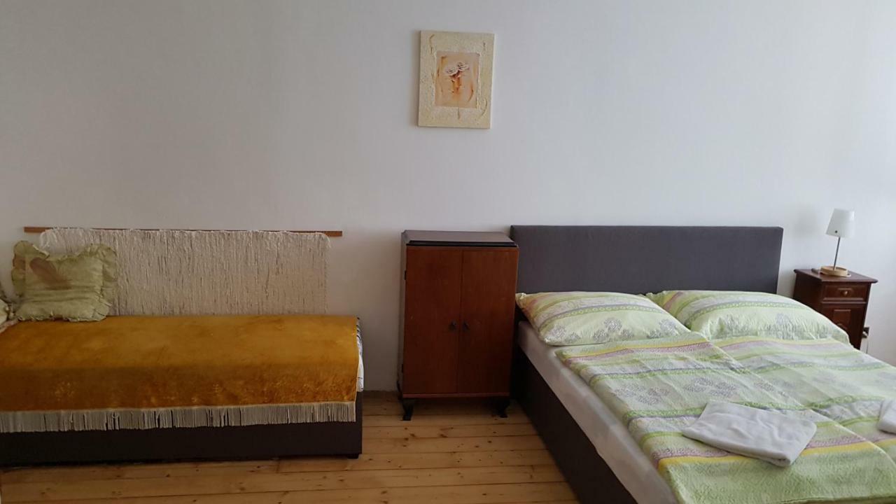 Apartmany Racianska Apartment *