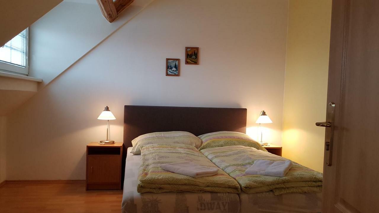 Apartmany Racianska Apartment *