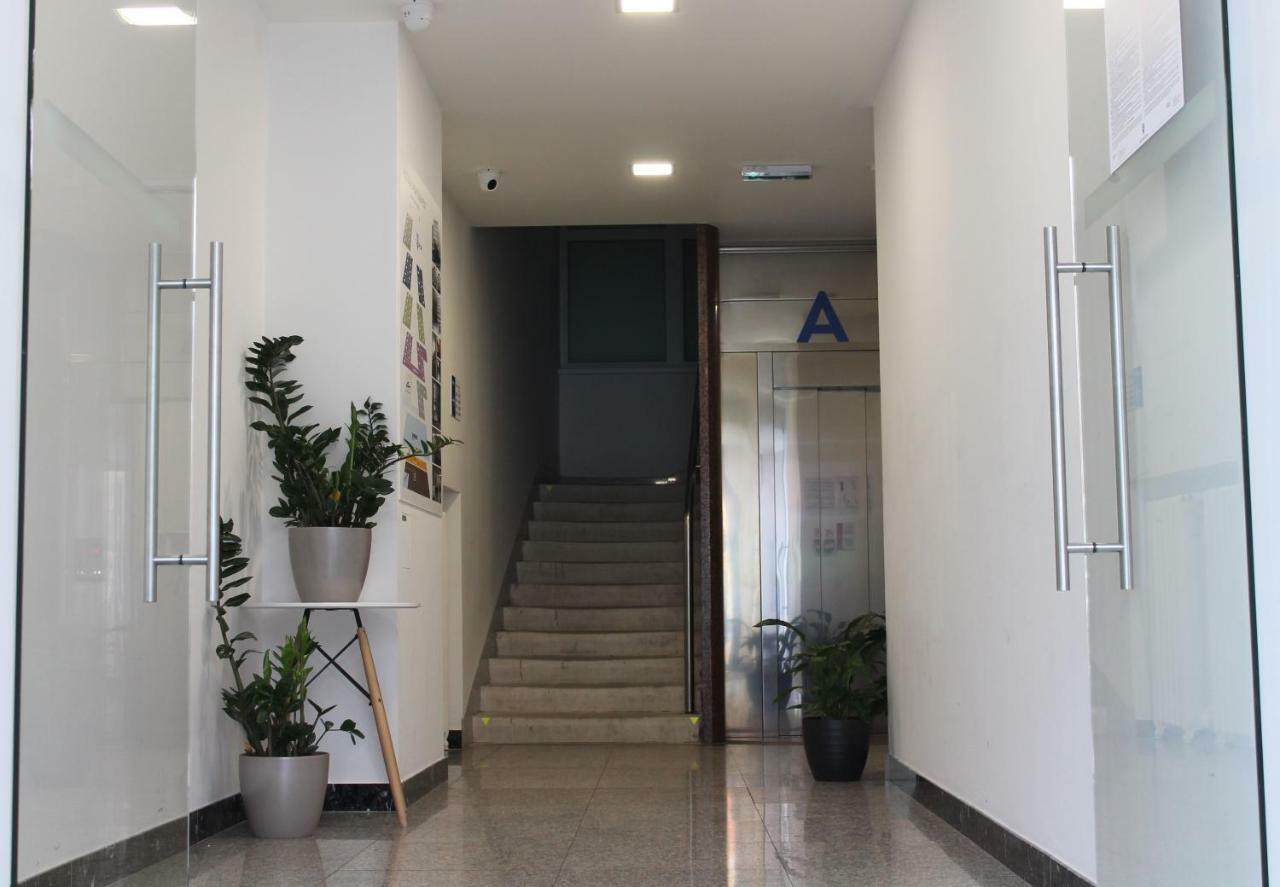 Center Place