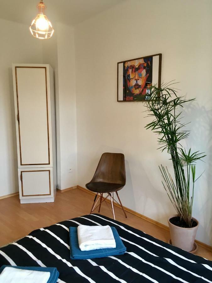 Blu In Old Town Apartment *