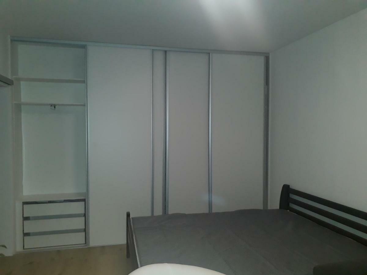 Klimka With Balcony, Free Wifi And Free Parking Apartment *