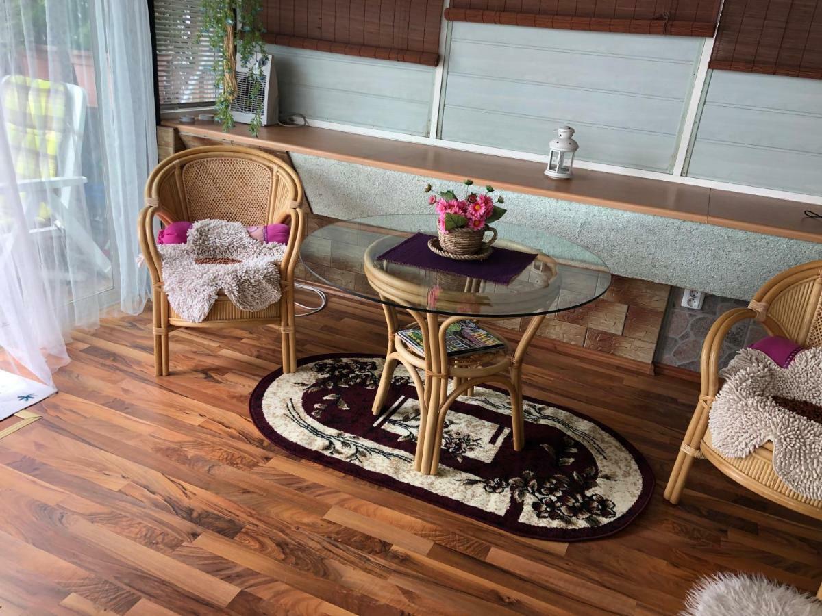 Terrace S 1 Spalnou Sofia-parking & Wifi * Bratislava