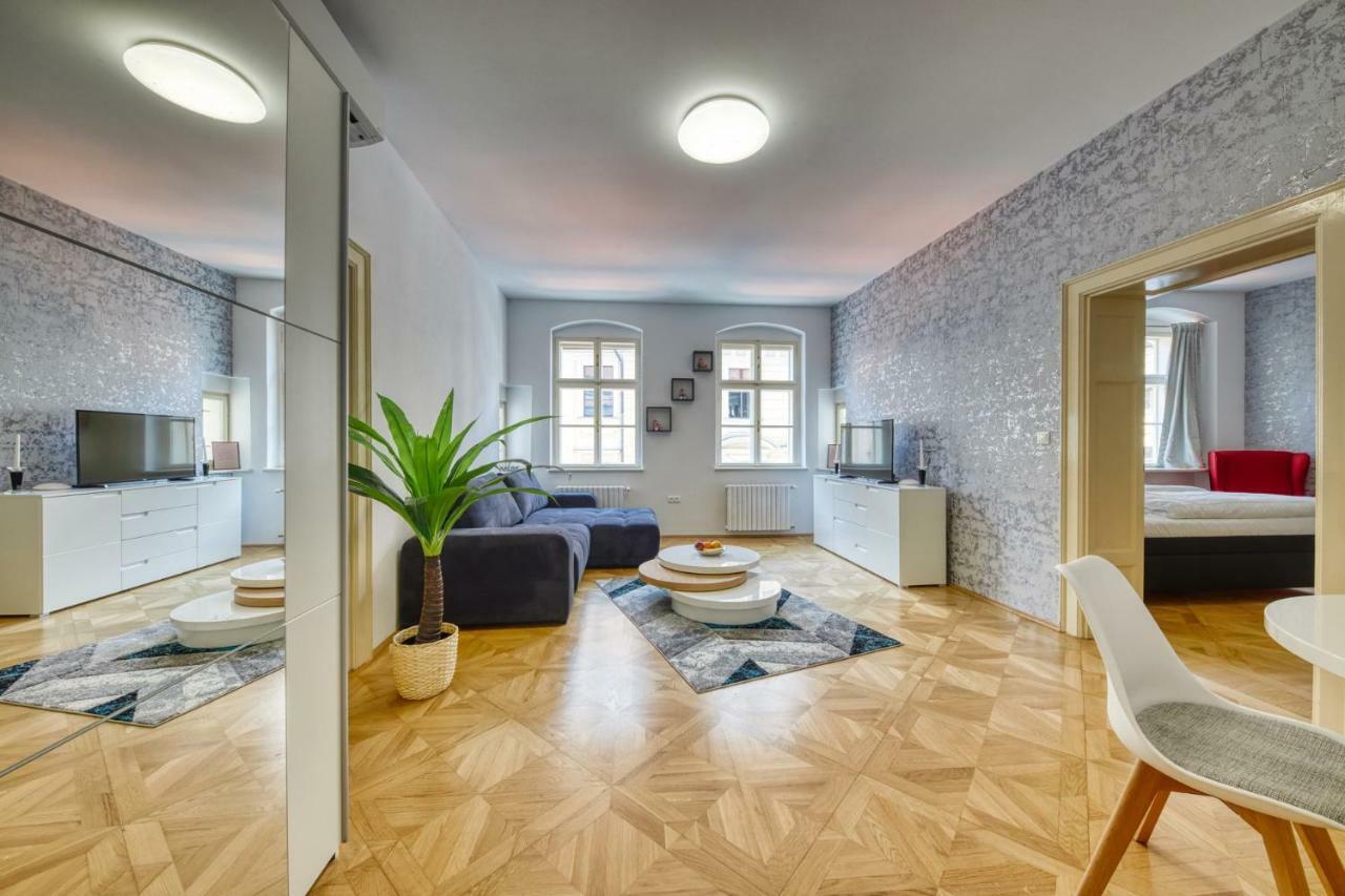 Aapartamentoos Aparthotel Bratislava