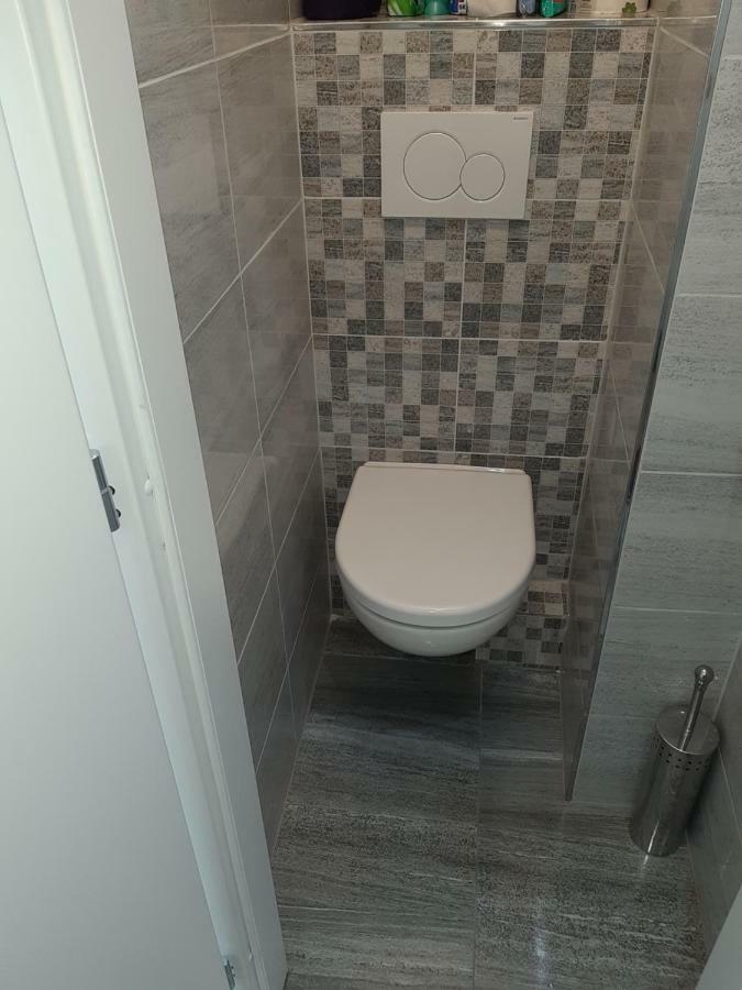 White Apartment, Kraskova 2, Apartment