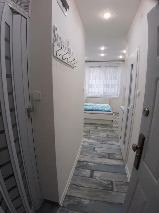 White Apartment, Kraskova 2, *