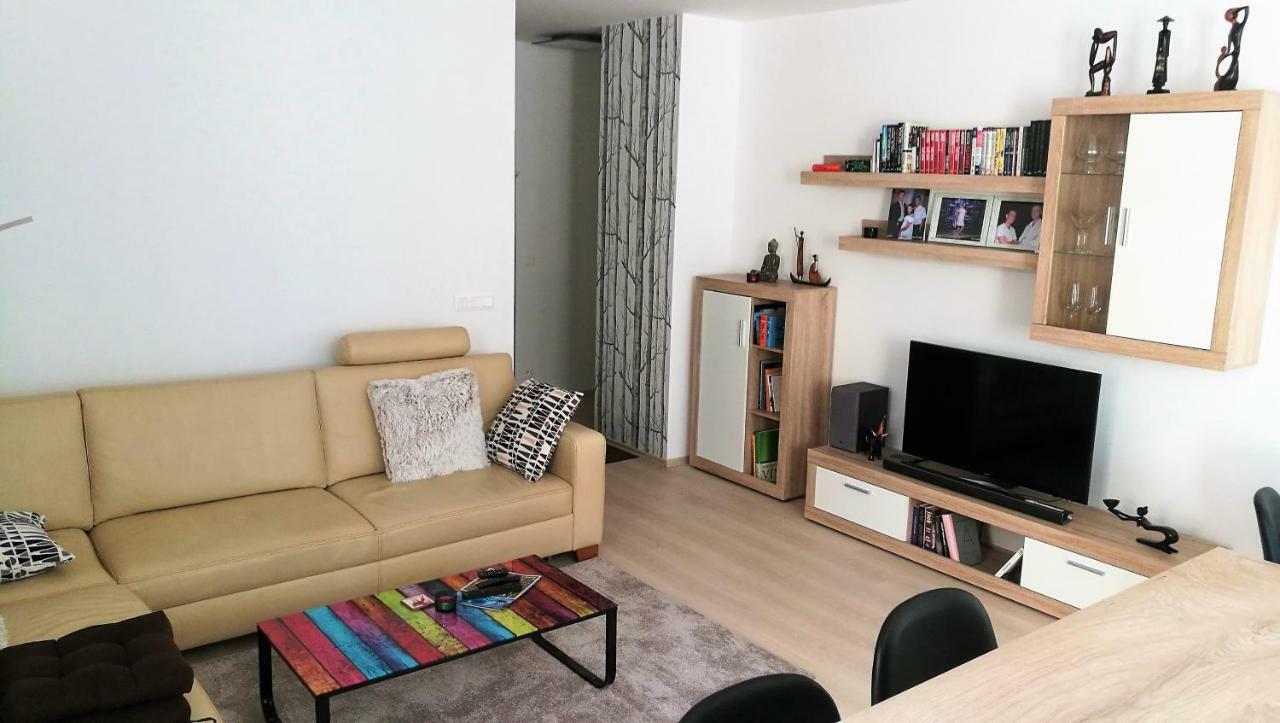 Newly Built Bachelor Pad In Outer City Center Apartment Bratislava
