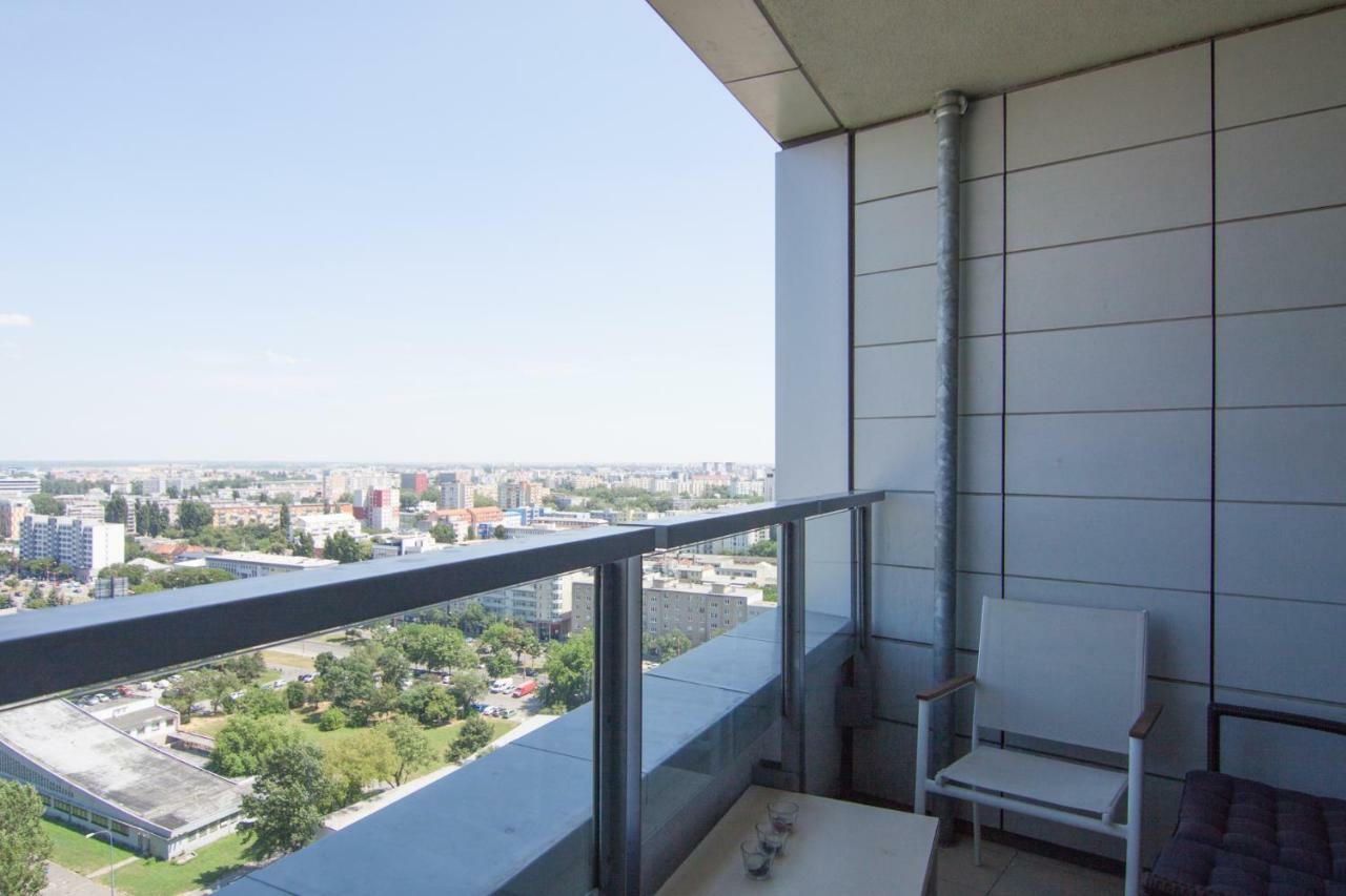 Juls Next To Football And Hockey Stadium Apartamento Bratislava