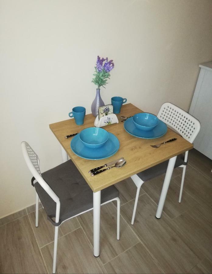 Senza Apartment