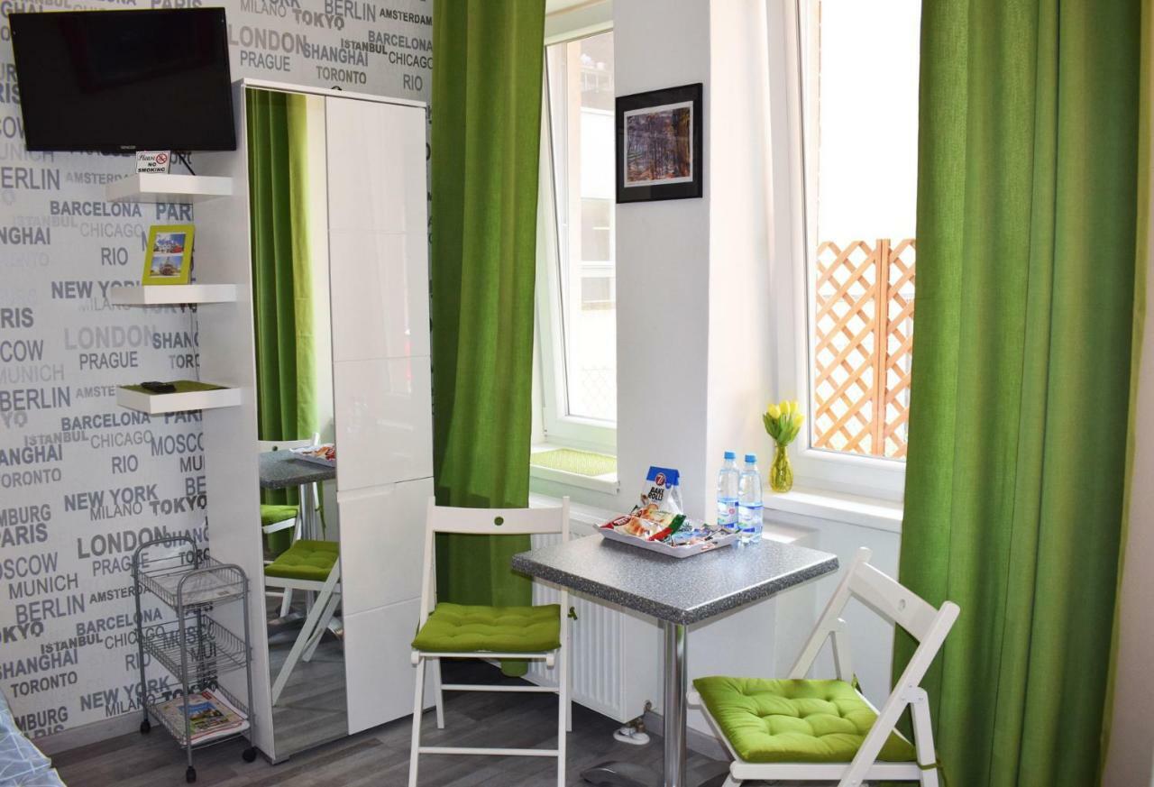 Apartment -apartment In The Center With A Garden Terrace *