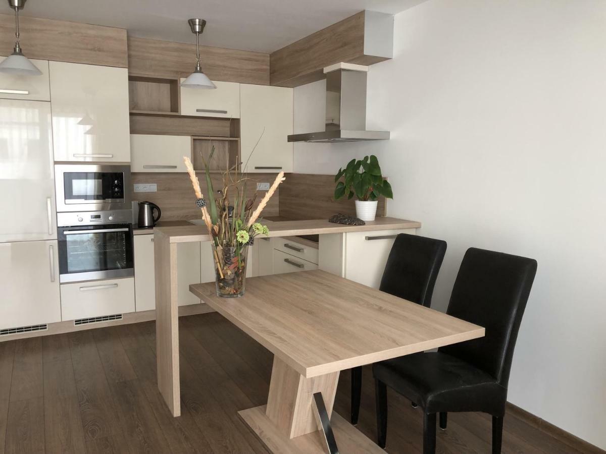 Apartment Centralpoint Bratislava, Kramare, Koliba *