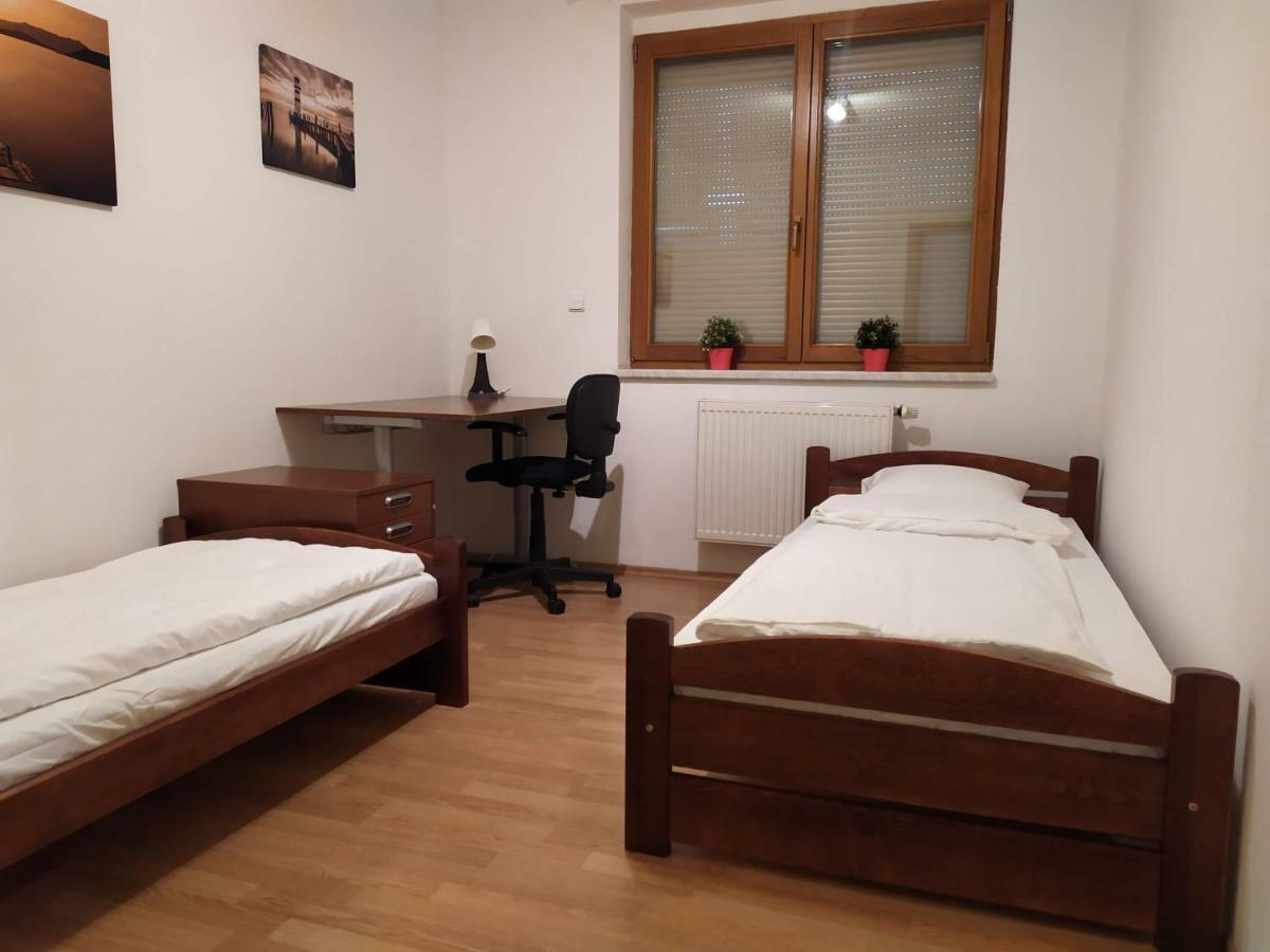 Apartment Kate & Jenny - Two-level In The Old Town Bratislava