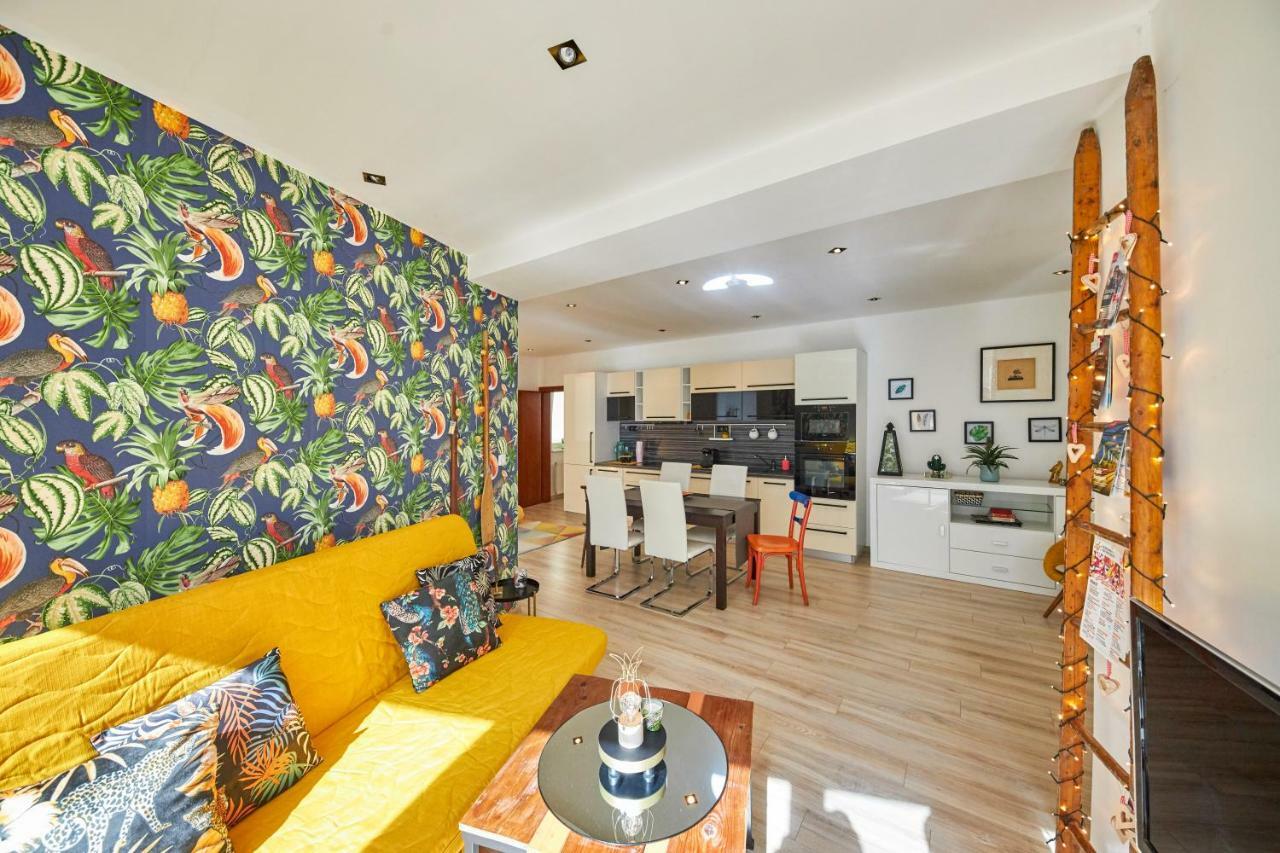 Apartment Pineapple