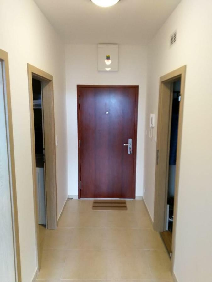 In Near Hockey Stadium And City Center Apartment Pressburg