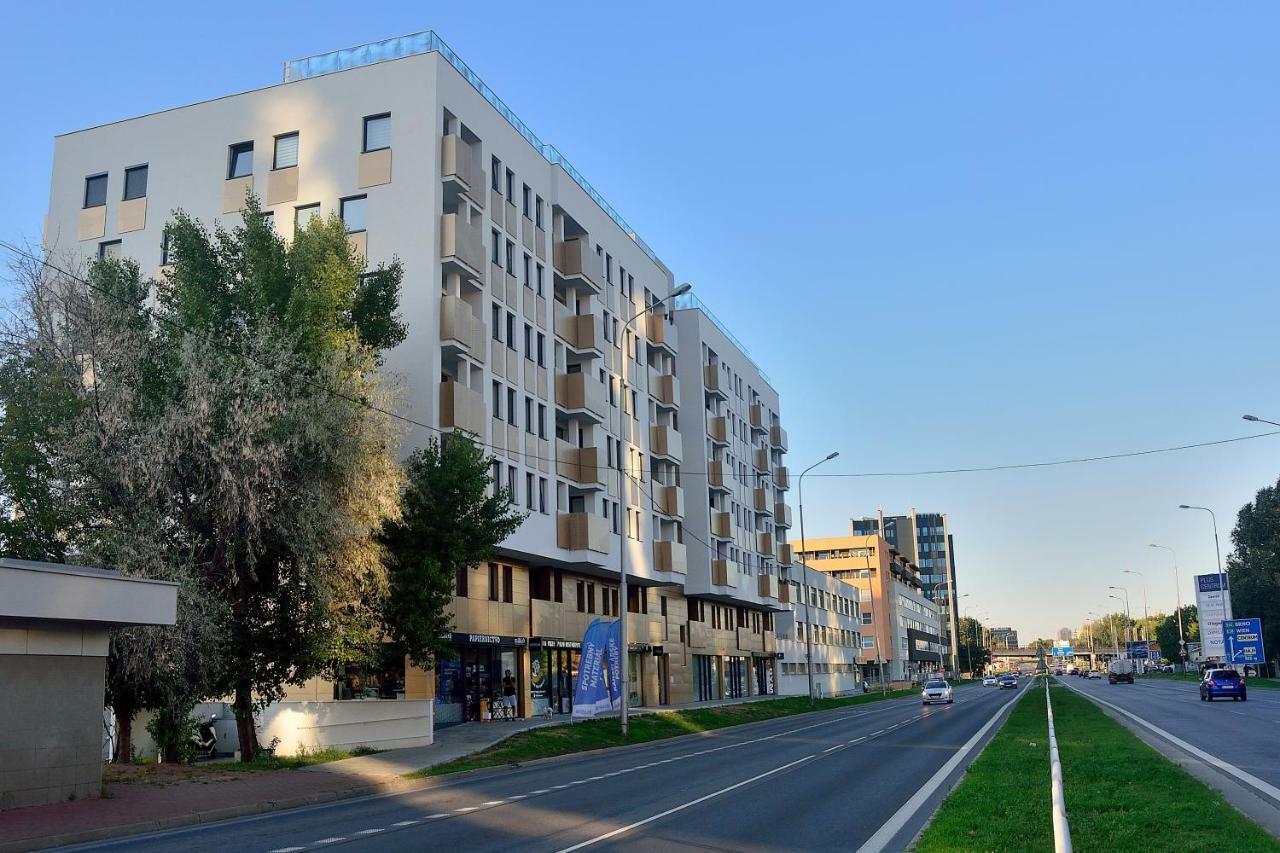 Than 3* Bratislava