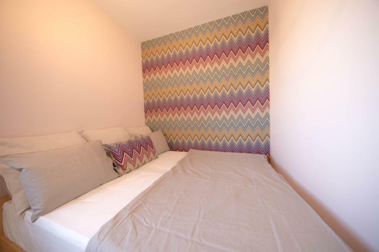 Place For Apartment *