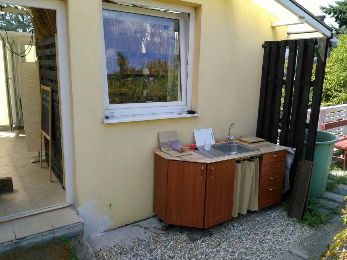Greenhouse Just 15 Min From The Old Town Luxuszelt Pressburg