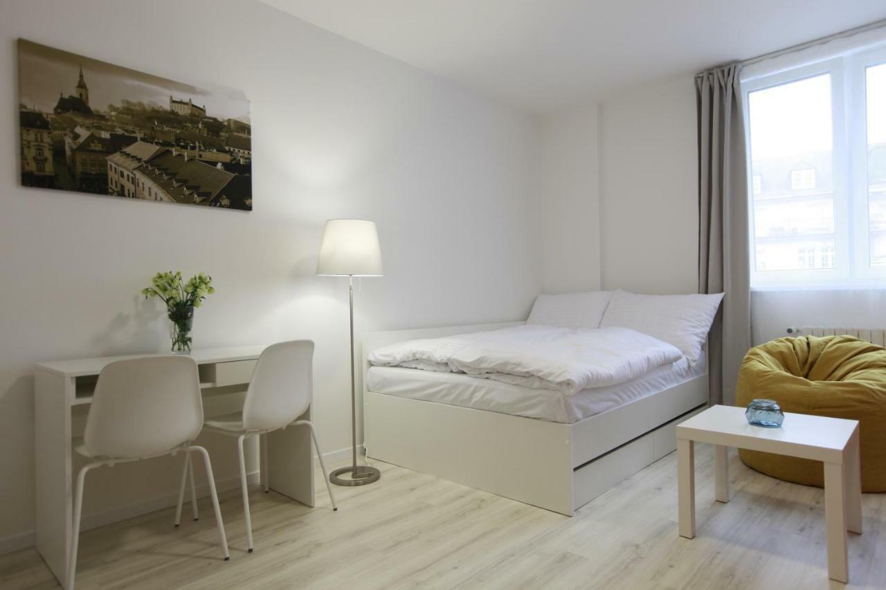 Center Place Apartment