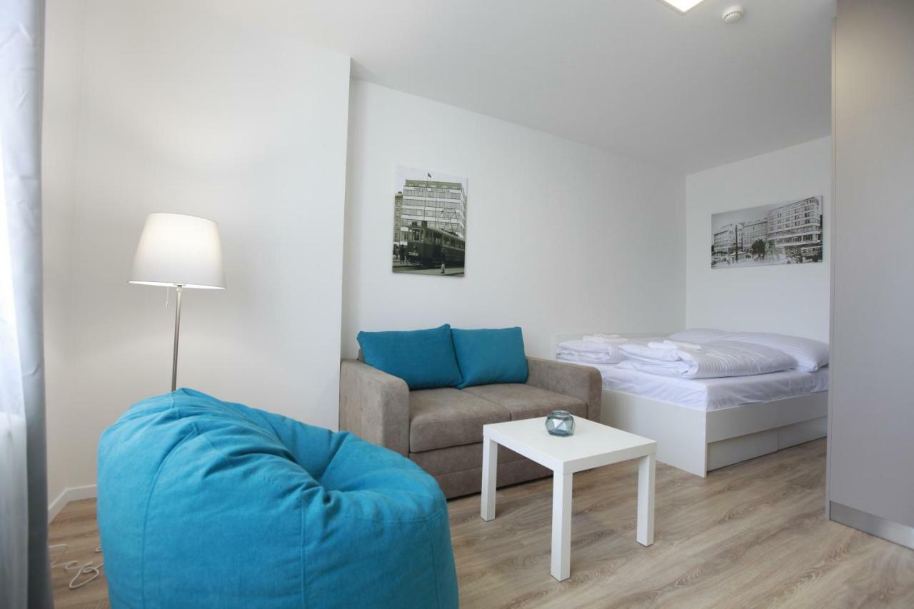 Center Place Apartment *