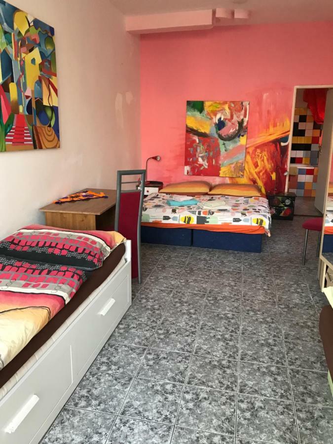 Hotel Sebarozvoja S Moznostou Ziskania Inspirujucich Prostriedkov Na Zmenu Interieru Pressburg