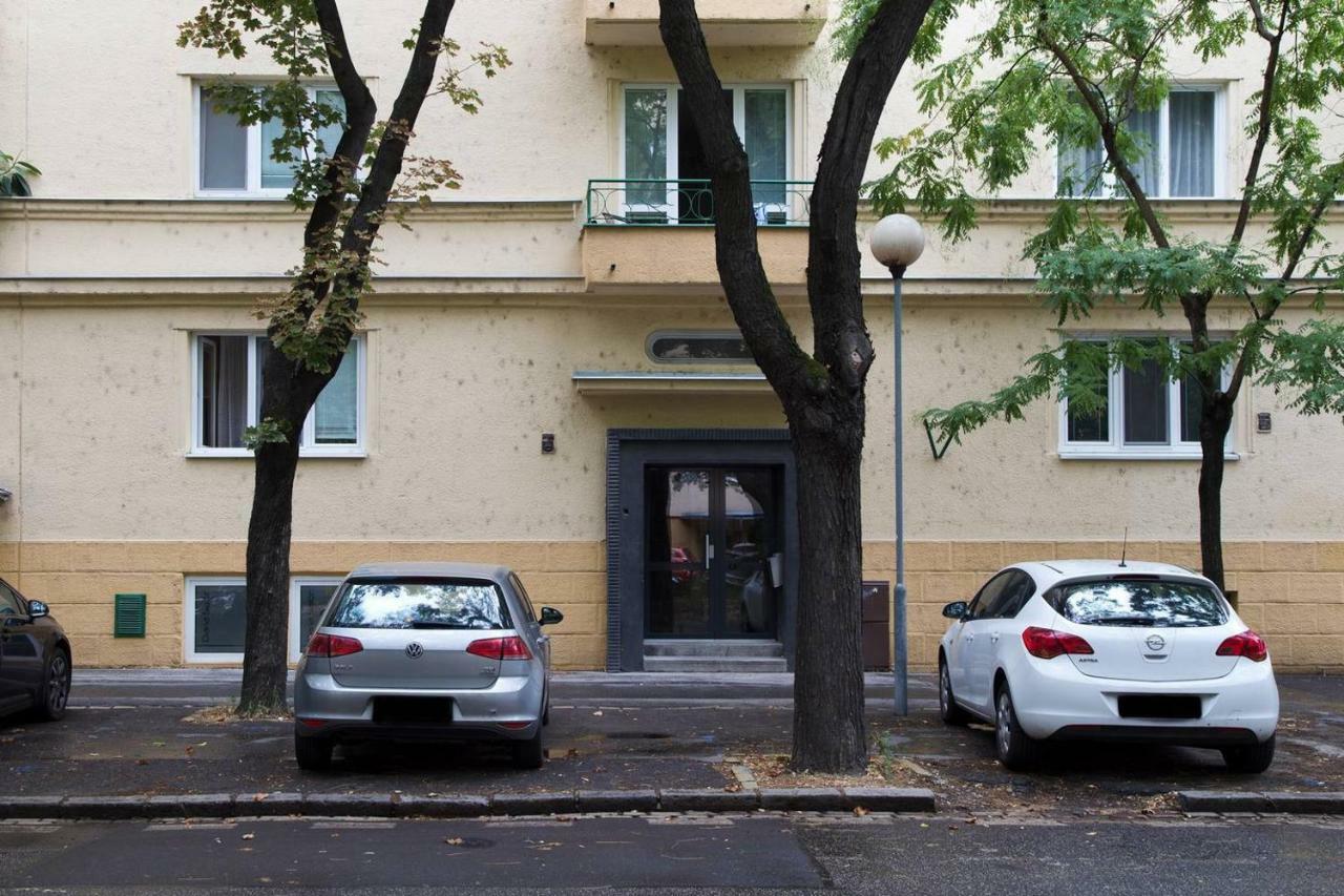 Casa *