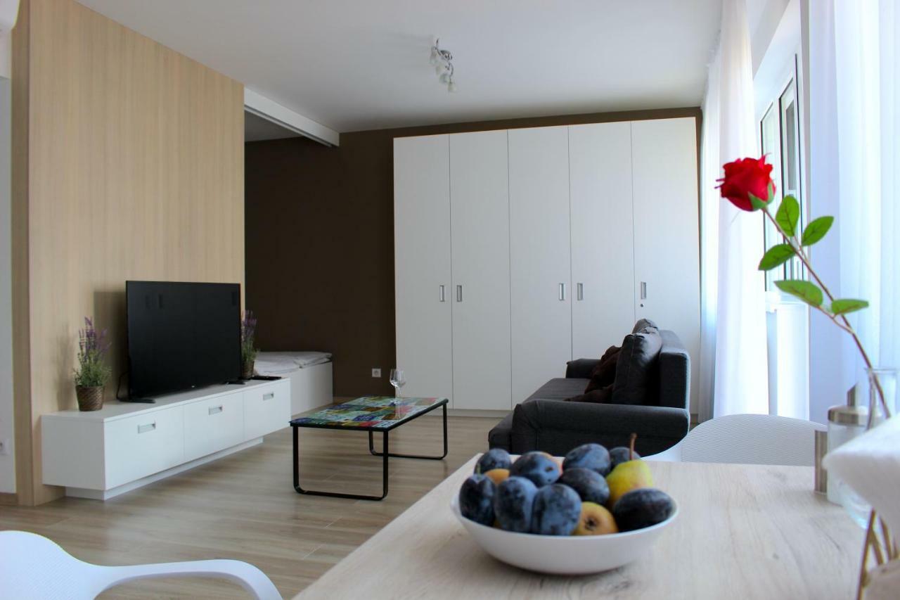 Little Romance In Apartment Bratislava