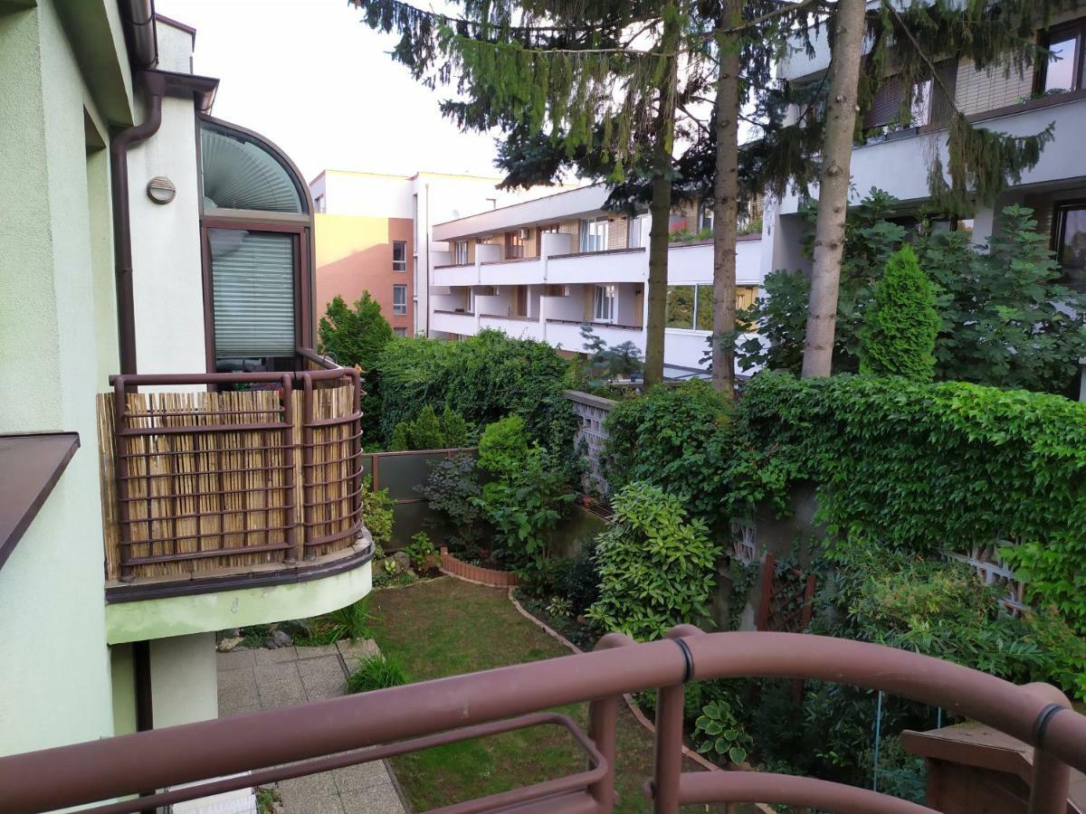 Kate & Jenny - Two-level In The Old Town Apartment Bratislava