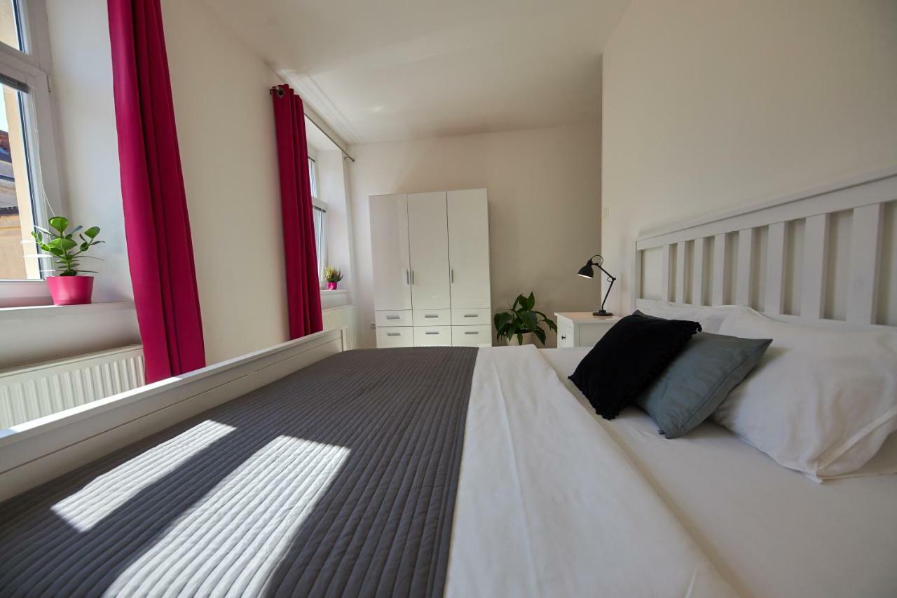Apartment Le Monde - Amazing 5bdr In Downtown Pressburg