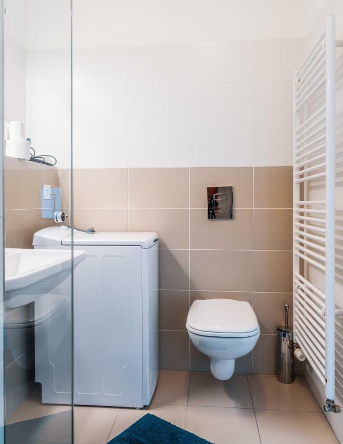 Apartment Apollis Business&budget By Ambiente
