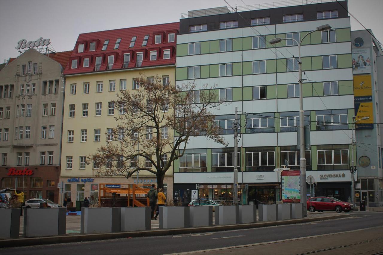 Center Place Apartment